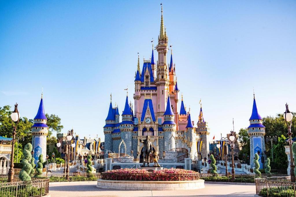 Disney'S Yacht Club Resort Lake Buena Vista Exterior photo